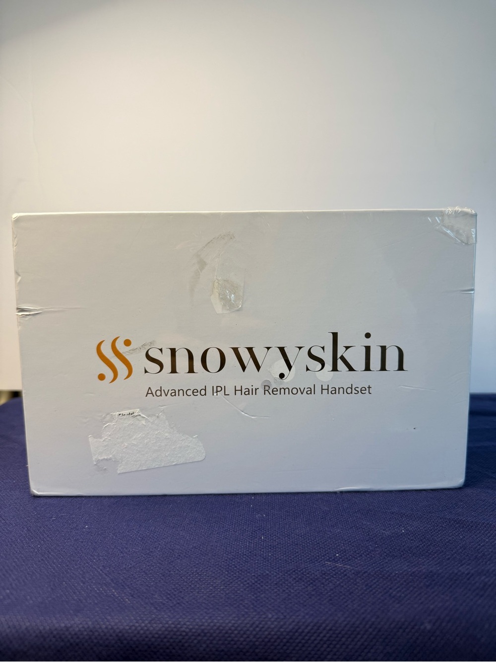 SnowySkin Advanced IPL Hair Removal Handset – White & Gold